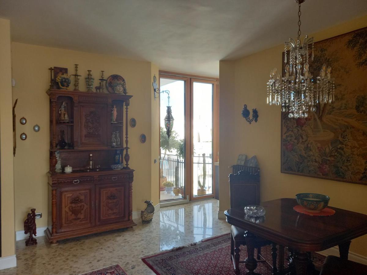 Confortevole Μπάρι Εξωτερικό φωτογραφία